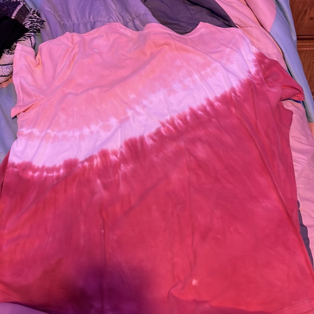 shirt - Picture 2 of 3